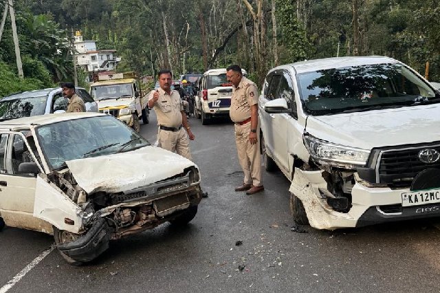 car accident in Virajpet